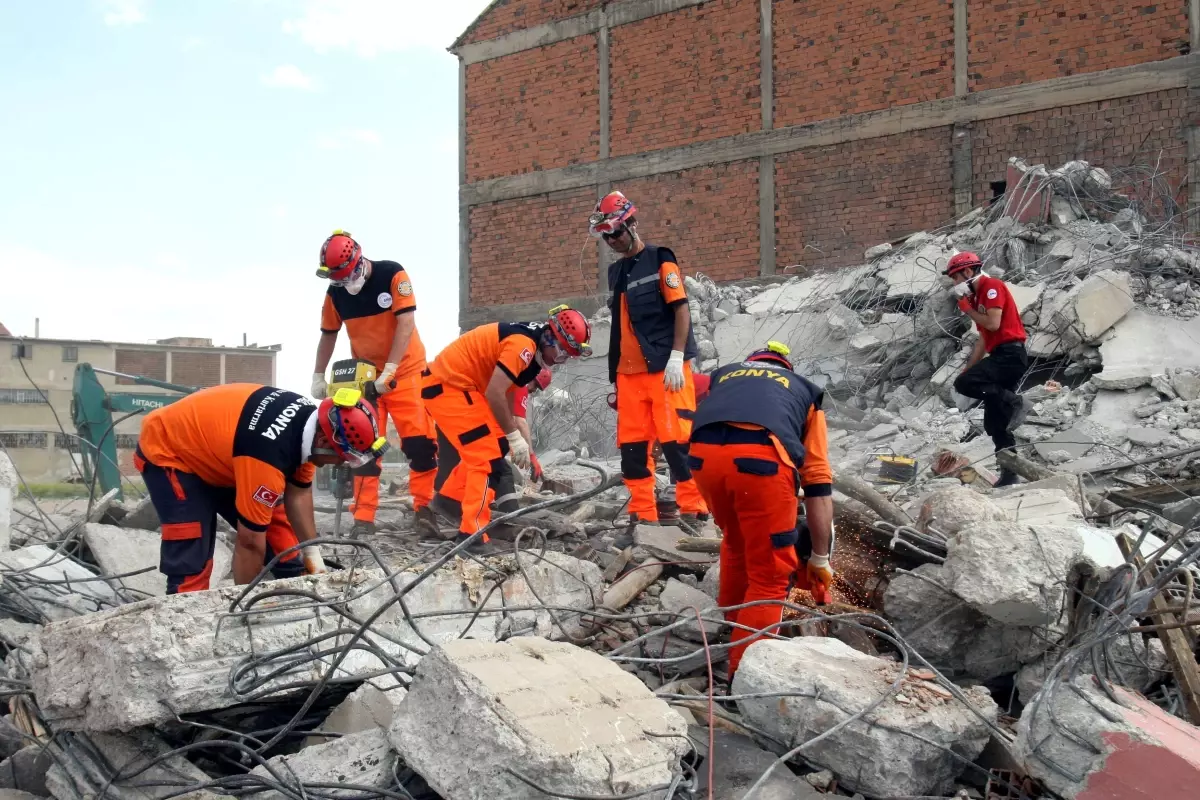 Uşak\'ta Bölgesel Deprem Tatbikatı Yapıldı