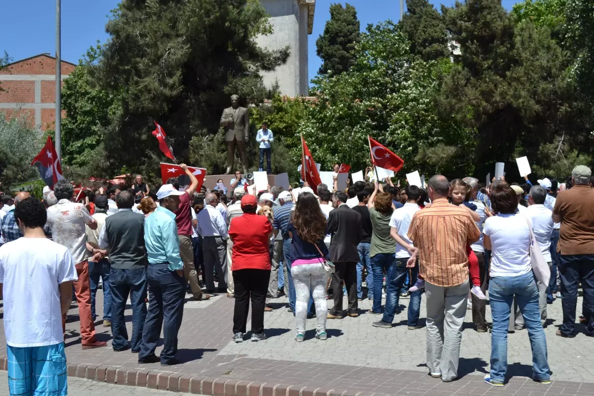 Gelibolu\'da Protesto Yürüyüşü