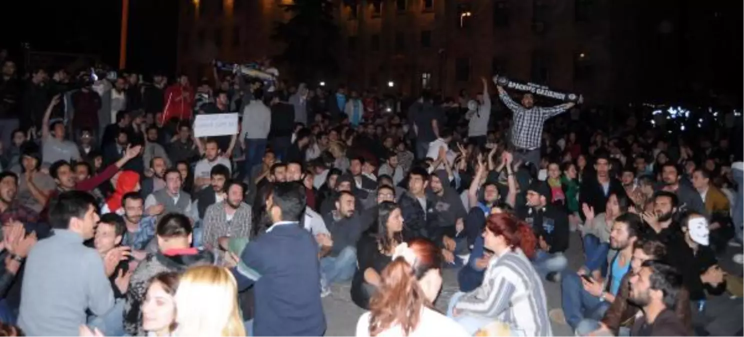 Isparta\'da Taksim Protestosu, 15 Gözaltı