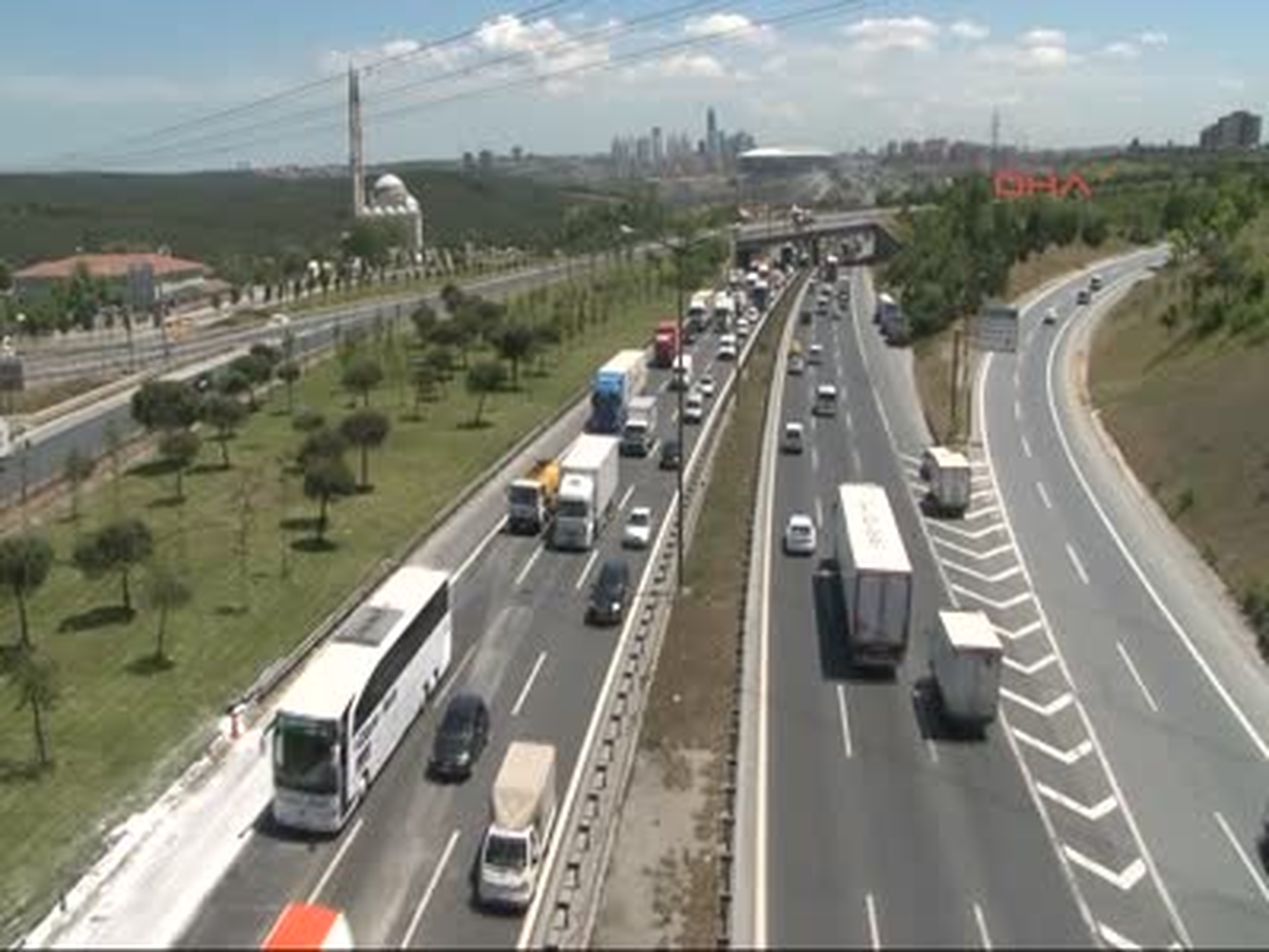 İstanbul\'da "Beton Mikseri" Çilesi İstanbul\'da "Beton Mikseri" Çilesi