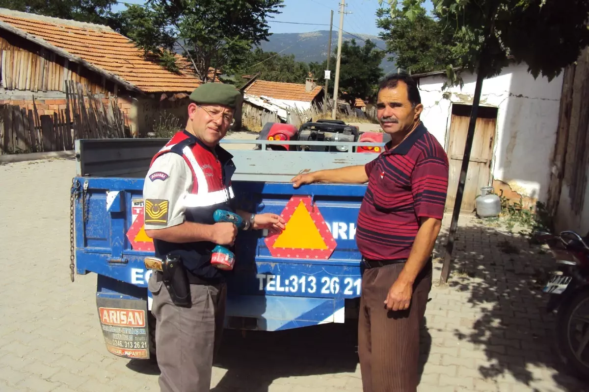 Jandarmadan Reflektör Uyarısı