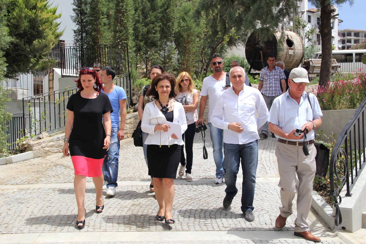 Kuşadası'nda Tarihi Tabakhaneler Tanıtıldı