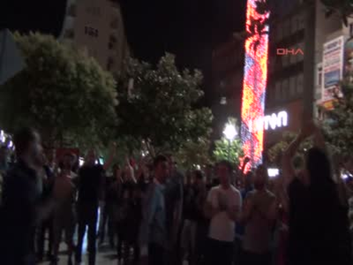 Manisa\'da Gezi Parkı Protestosu
