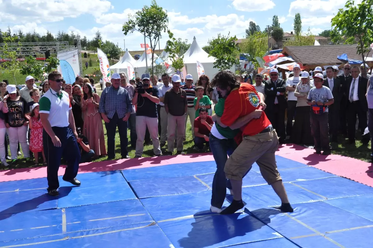 Sabantoy Bayramı Bu Yıl Eskişehir'de Kutlandı