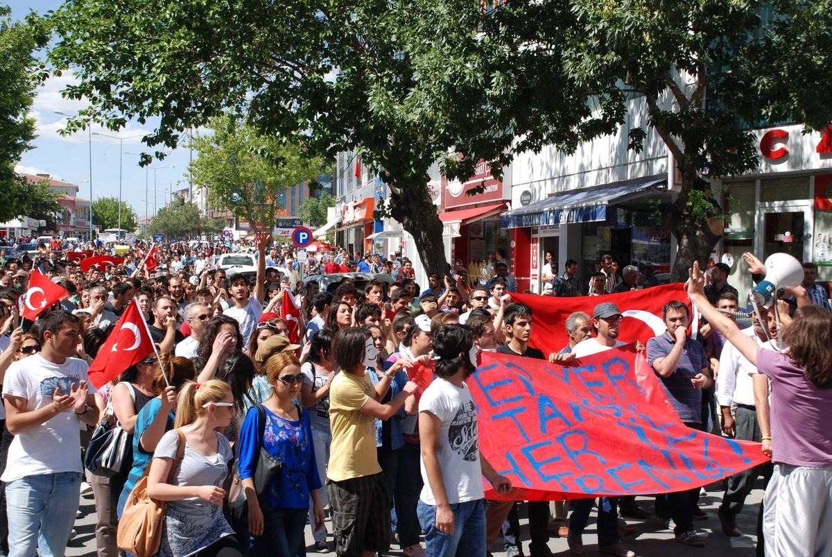 Taksim Gezi Parkındaki Olaylar Kırşehir\'de Protesto Edildi