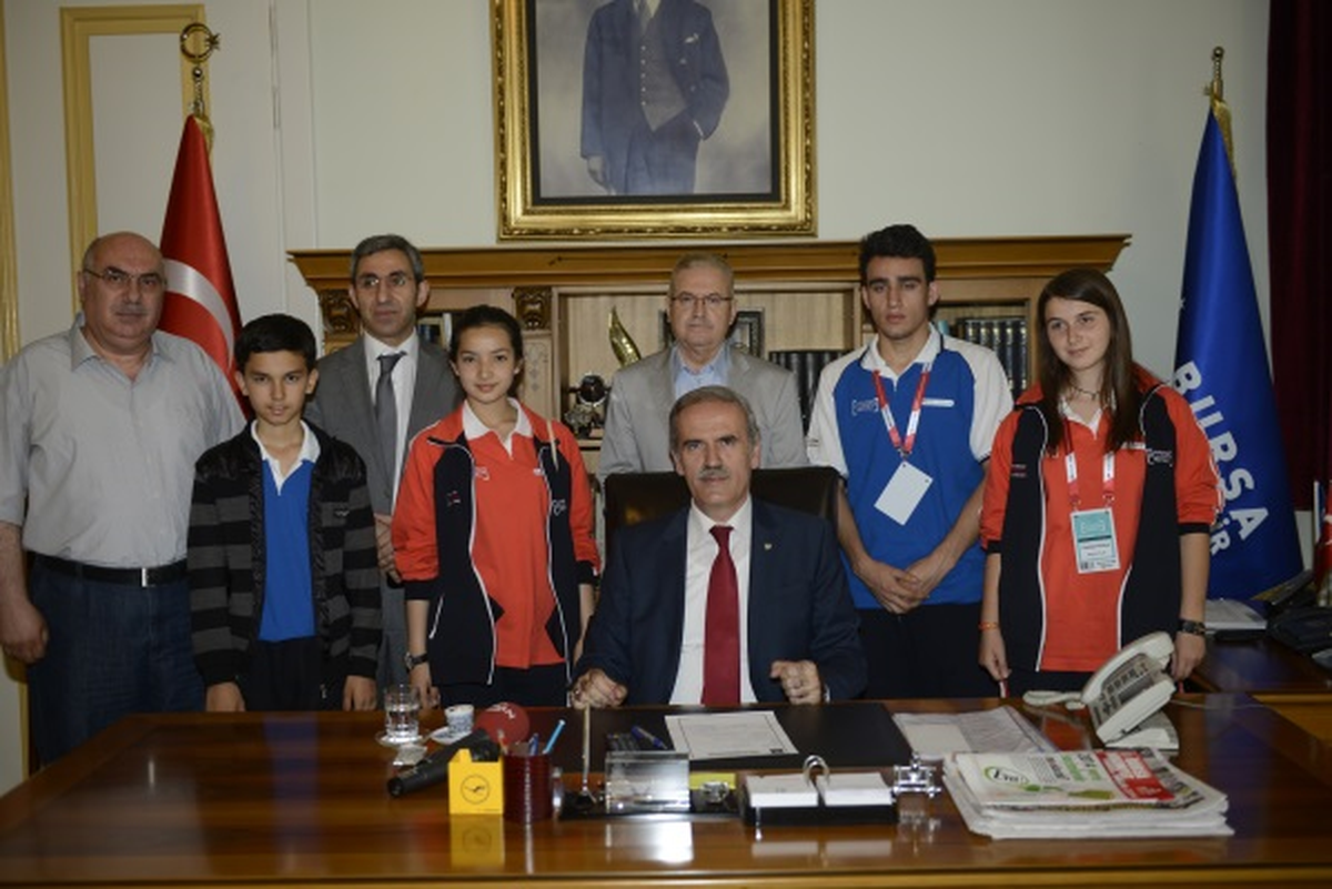 ´Türkçe´ Çocuklarından Başkan Altepe´ye Ziyaret
