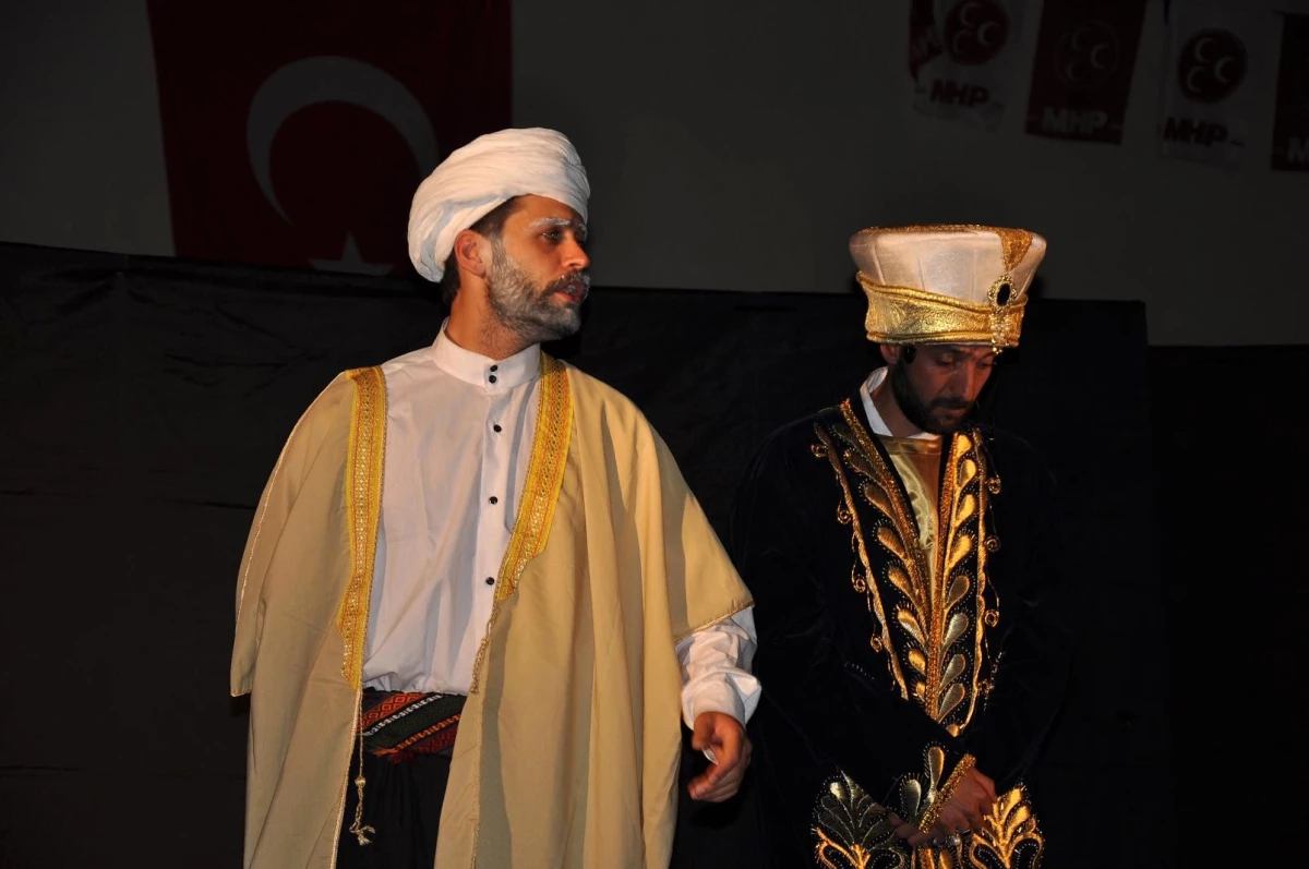 Yerköy\'de "Fatih Sultan Mehmet Han" İsimli Tiyatro Yoğun İlgi Gördü