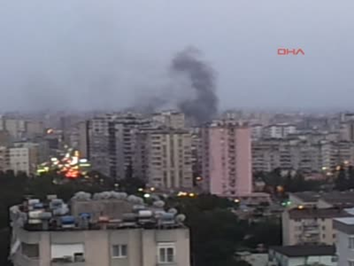 Adana\'da 9 Yaralı, 30 Gözaltı Var