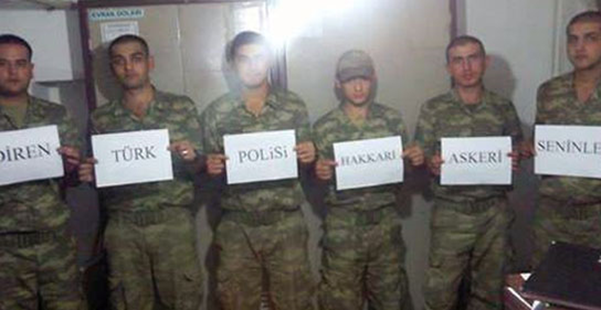 Askerden Polise Destek Fotoğrafı Deforme Edildi!