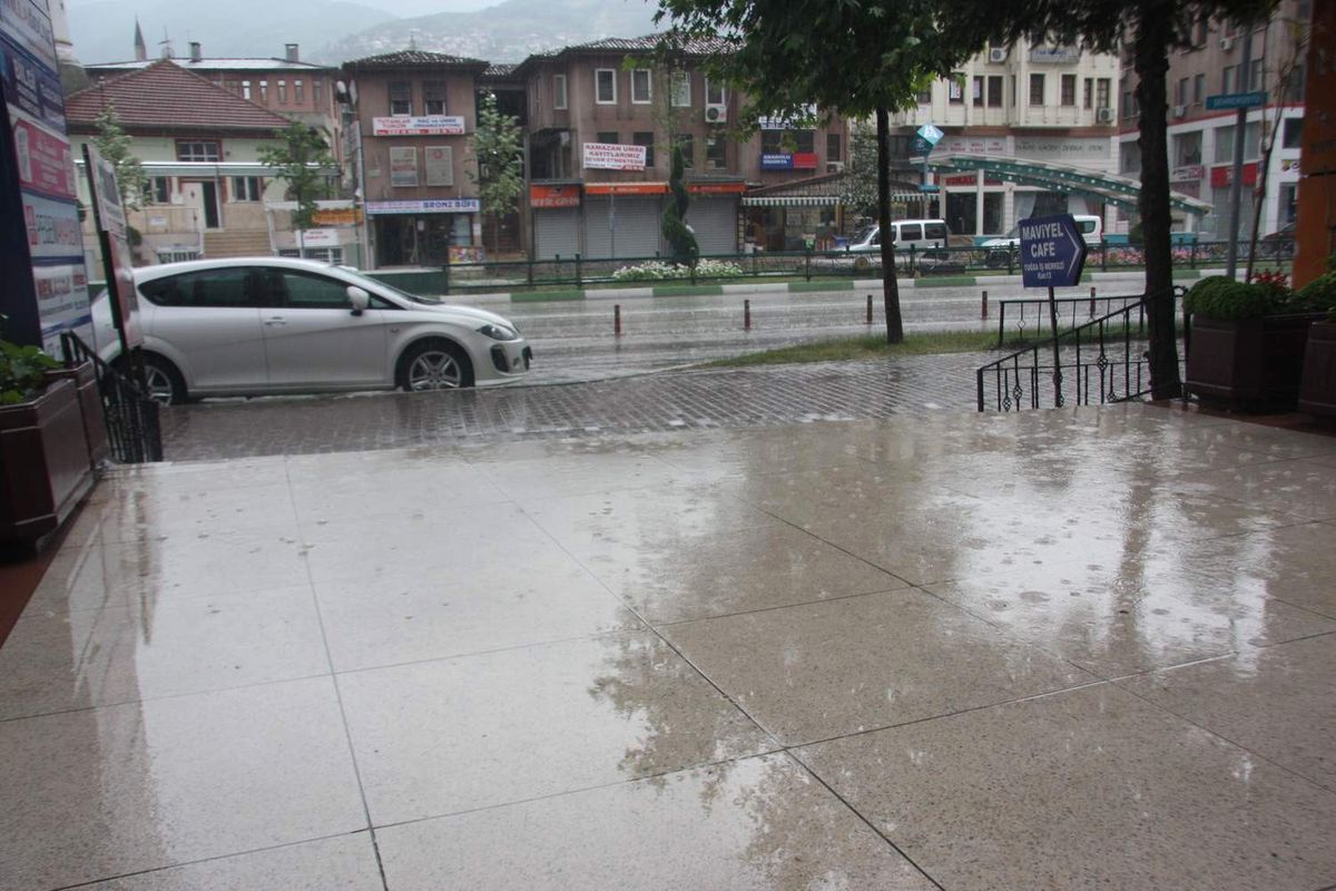 Bursa\'da Yağmur