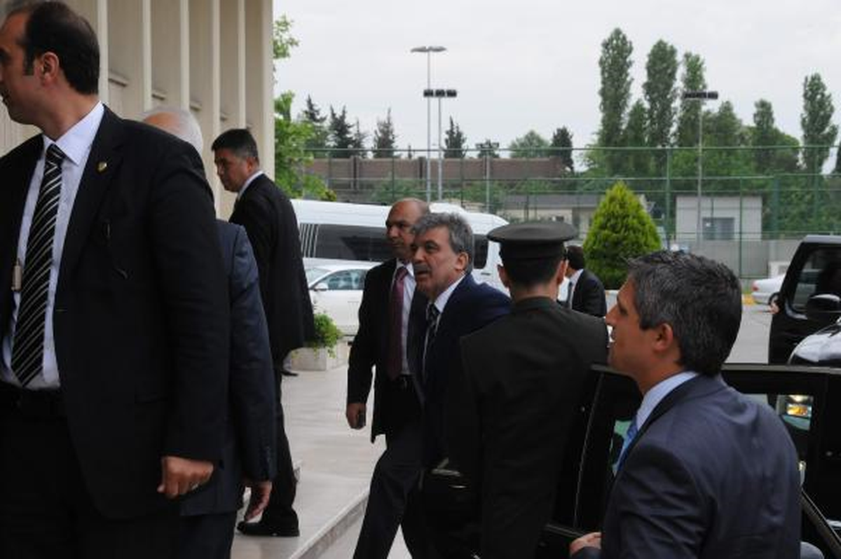Cumhurbaşkanı Gül Ankara\'ya Gitti