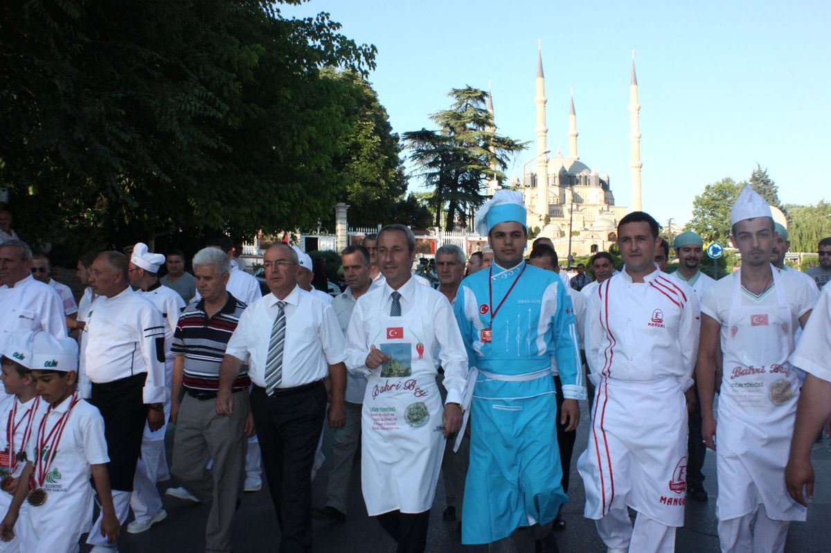 Festivale Yağmur Engelifestivale Yağmur Engeli