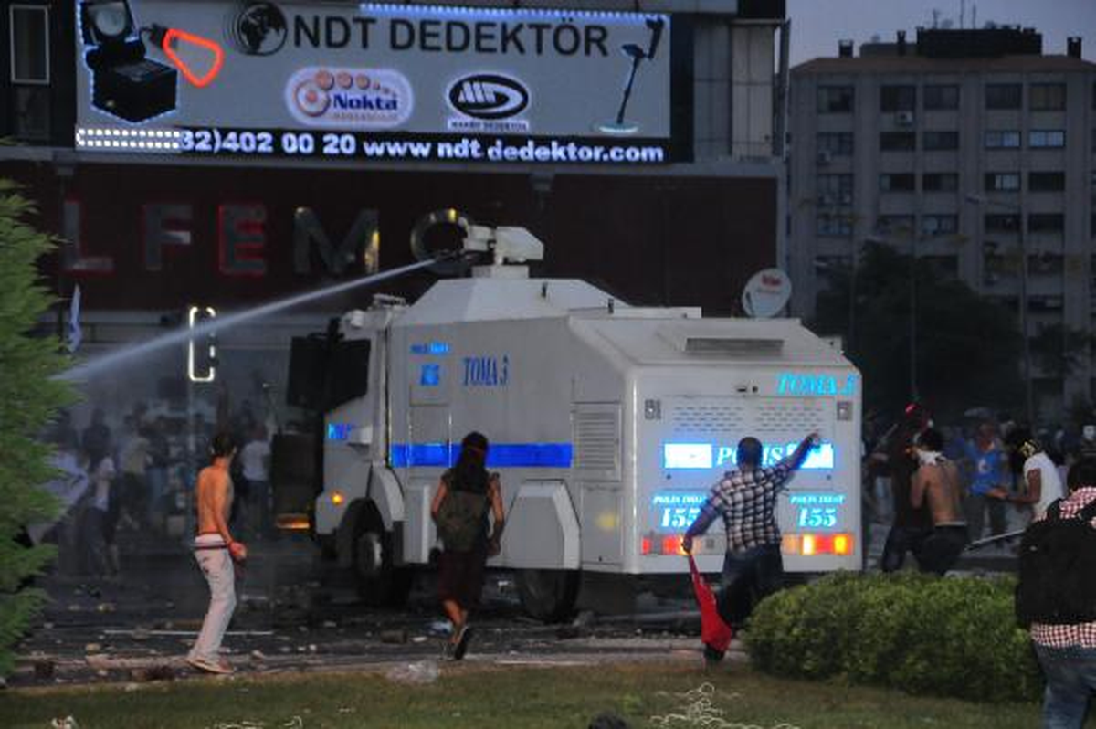 İzmir Sokak ve Caddeleri Yangın Yeri (9)