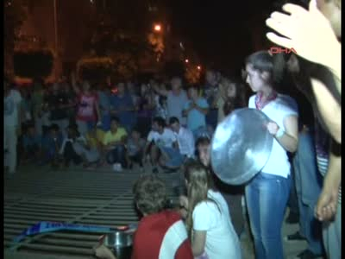 Antalya\'da 160 Kişi Gözaltına Alındı