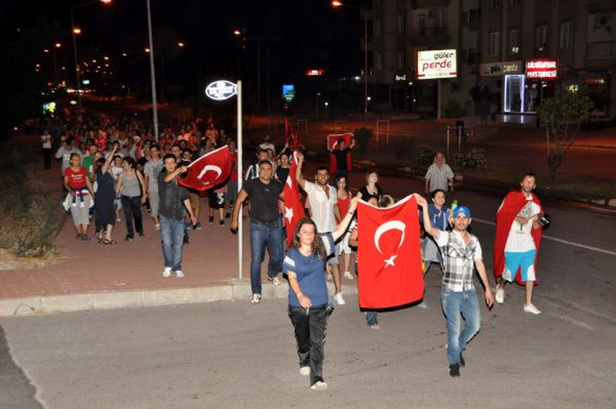 Antalya\'da Serbest Bırakılanlar Yine Olaylara Karıştı (6)