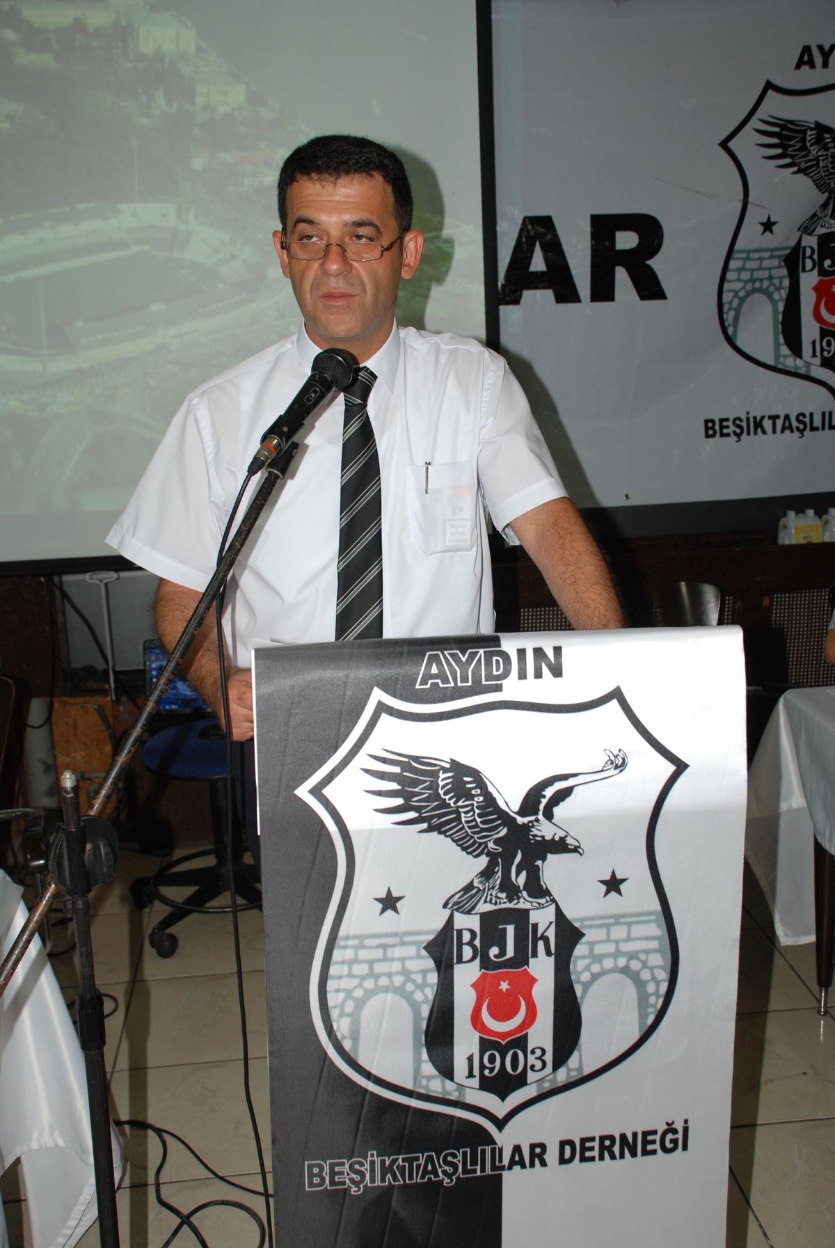 Aydın Beşiktaşlılar Derneği\'nde İbrahim Pehlivan\'a Güvenoyu