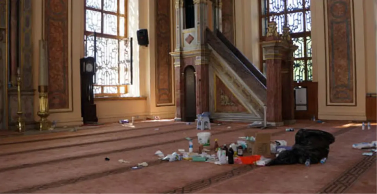 Eylemciler Camide Kafayı Çekti