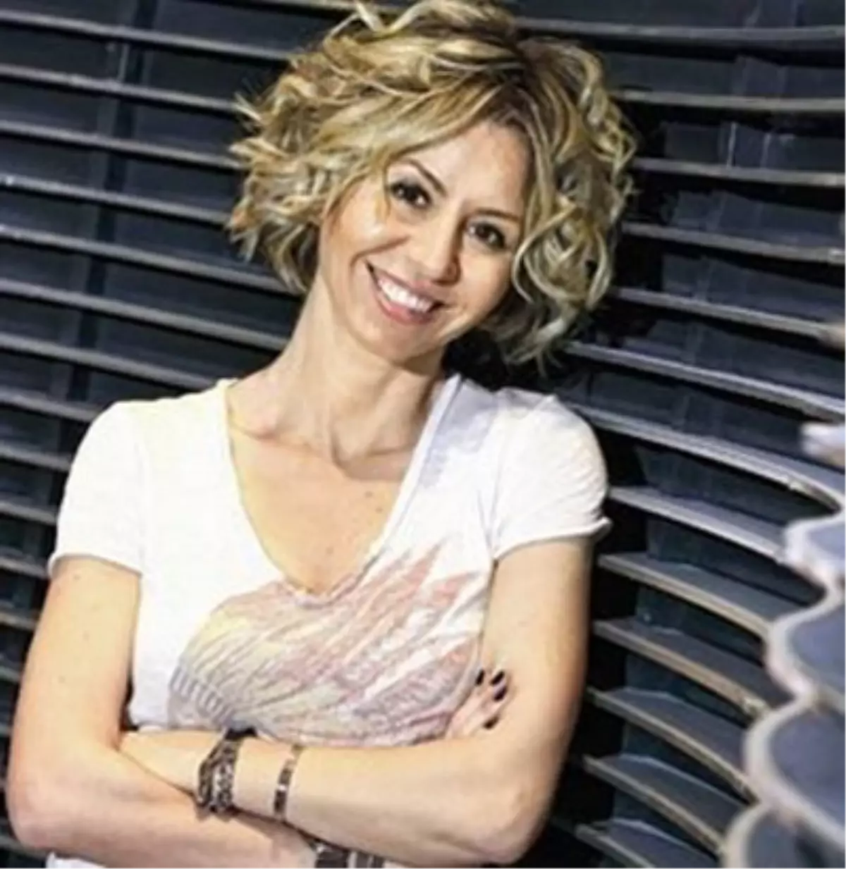 Hande Altaylı\'dan Çok Konuşulacak Tweet