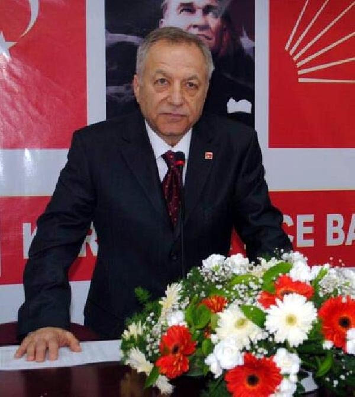 İzmir\'de AK Parti\'den Yangın Kınaması (2)