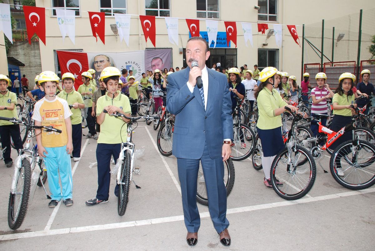 İzmitli Öğrencilerde Bisiklet Sevinci