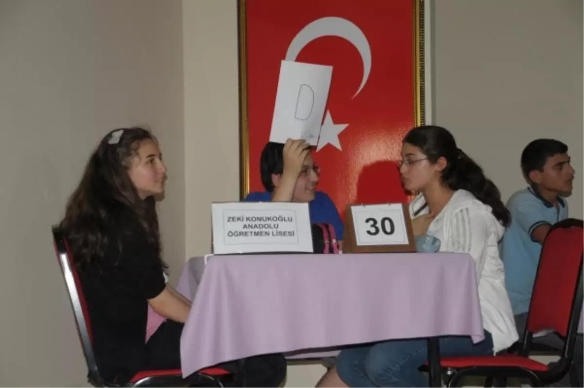 Liseler Arası Bilgi Yarışması Yapıldı