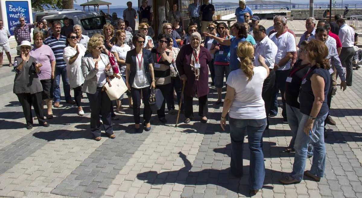 Marmara Adası\'nda \'Gezi Parkı\' Eylemi