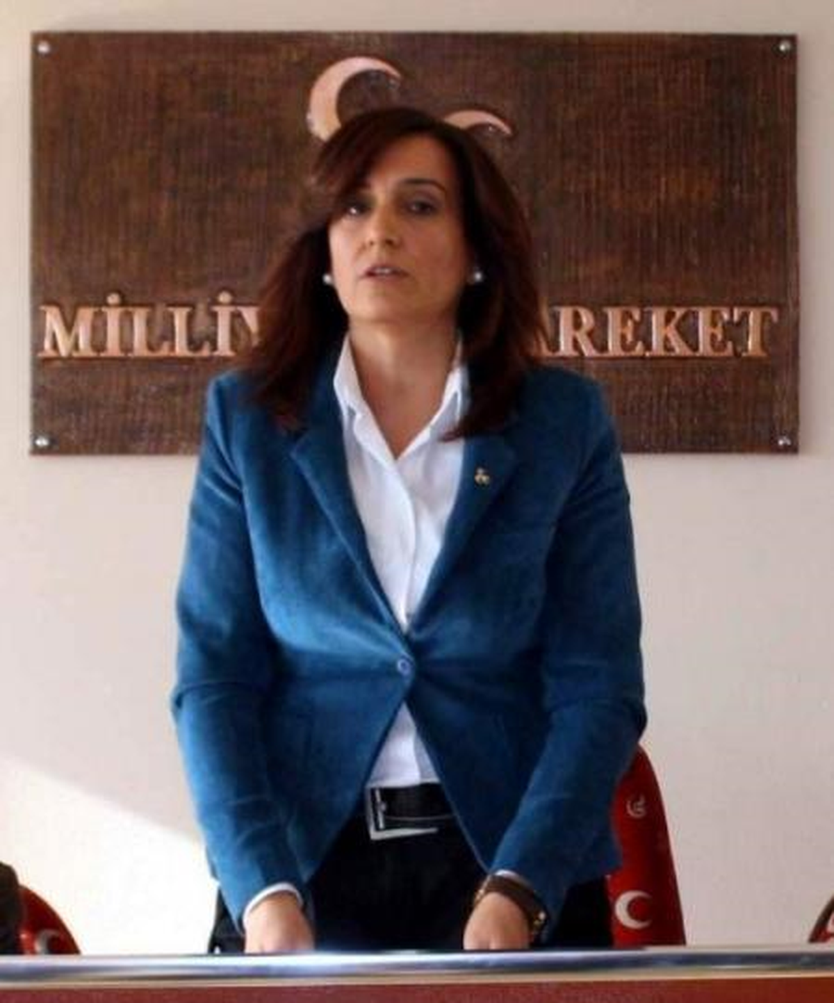 MHP Aydın Kadın Kolları Başkanı Cambazoğlu İstifa Etti