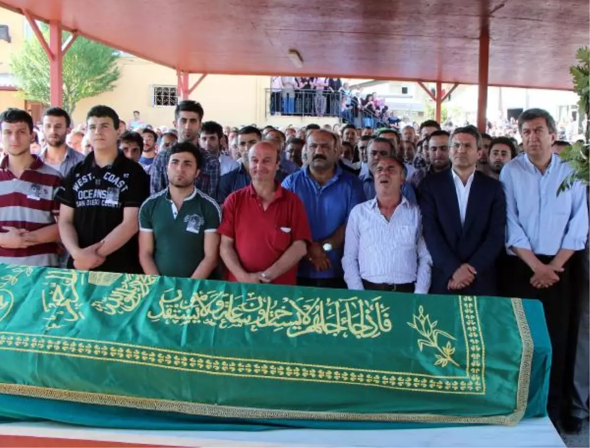 Gezi Parkı Olaylarında Mehmet Ayvalıtaş Öldü