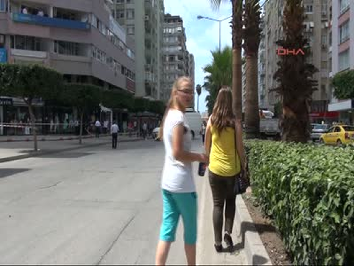 Şüpheli Paketten Ayakkabı Çıktı