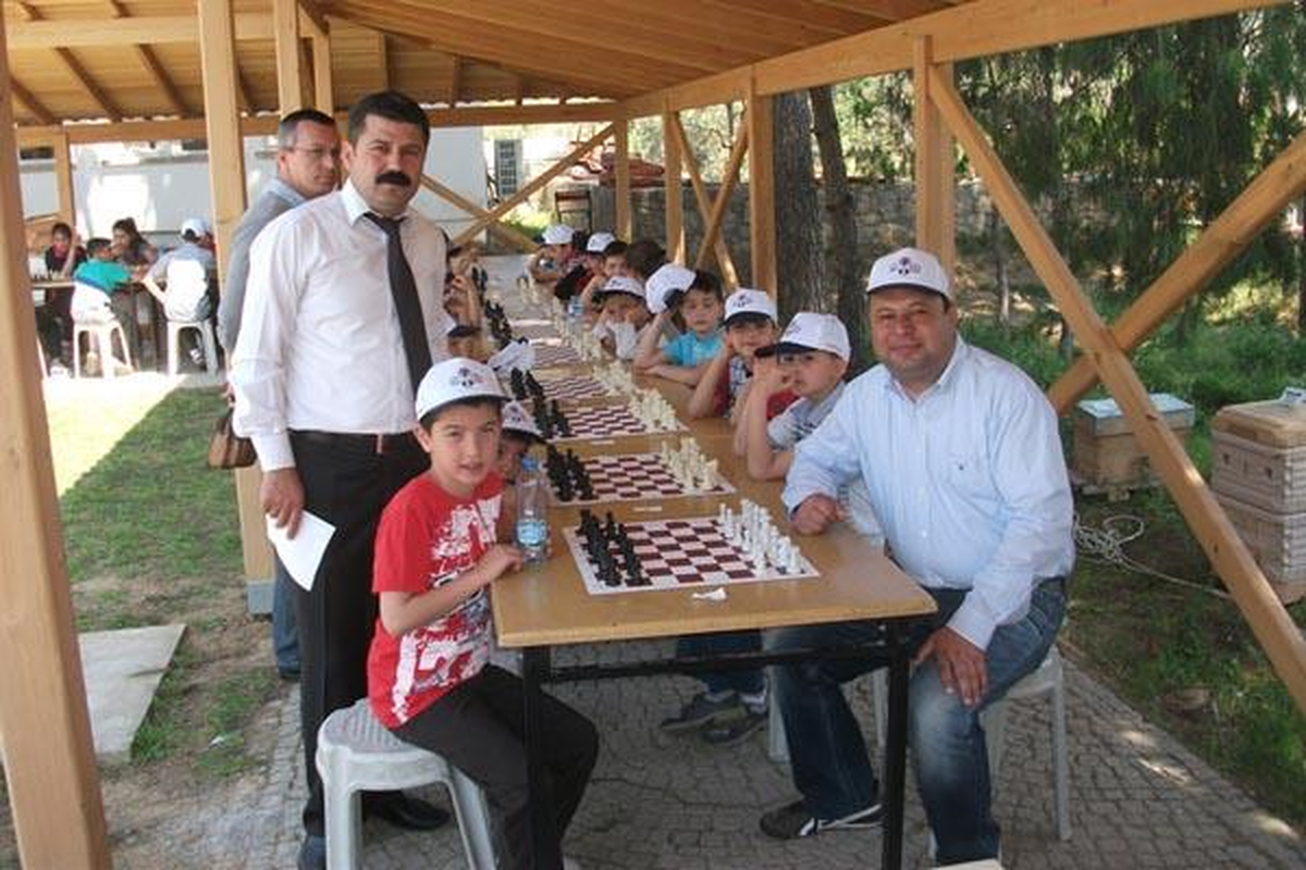 Baba ve Çocuklara Satranç Turnuvası