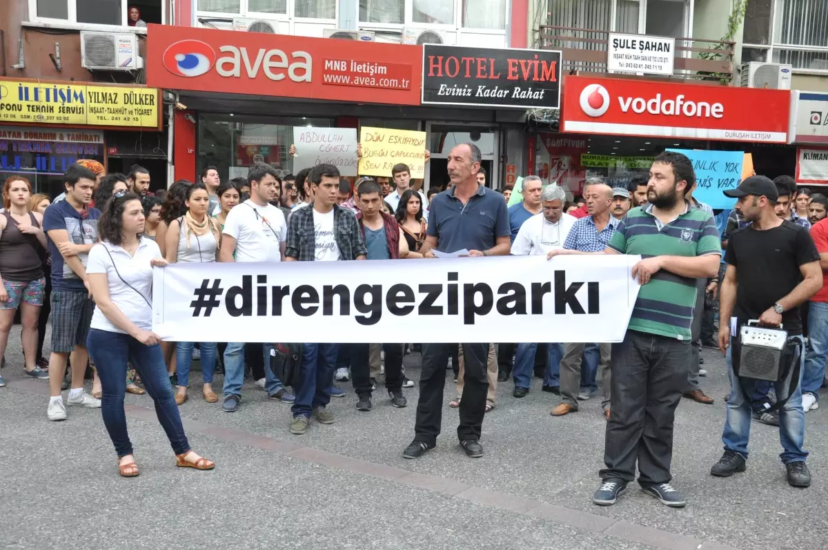 Balıkesir\'de Gezi Parkı Eylemleri Sürüyor