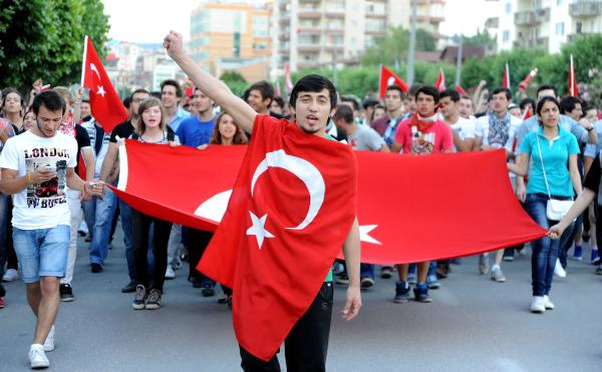 Bursa\'da Enstrümanlı Protesto