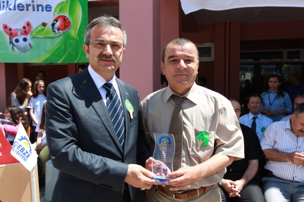 Çevreci Gençlerden Renkli Etkinlikler