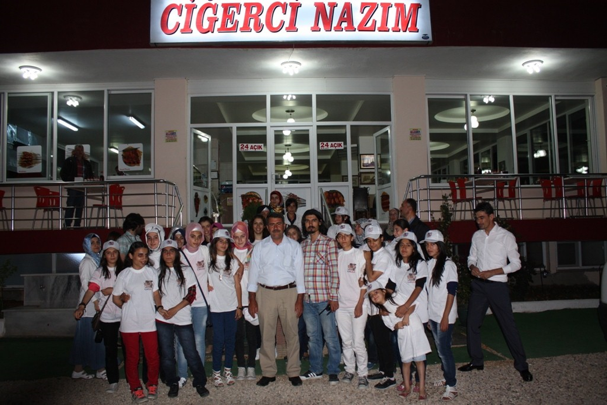 Doğanşehir Emniyeti, Batmanlı 25 Kız Öğrenciyi Misafir Etti