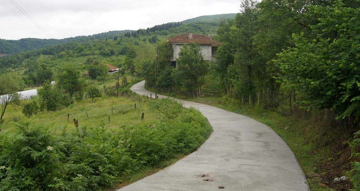 Hasankadı\'da Yol Çalışmaları Devam Ediyor