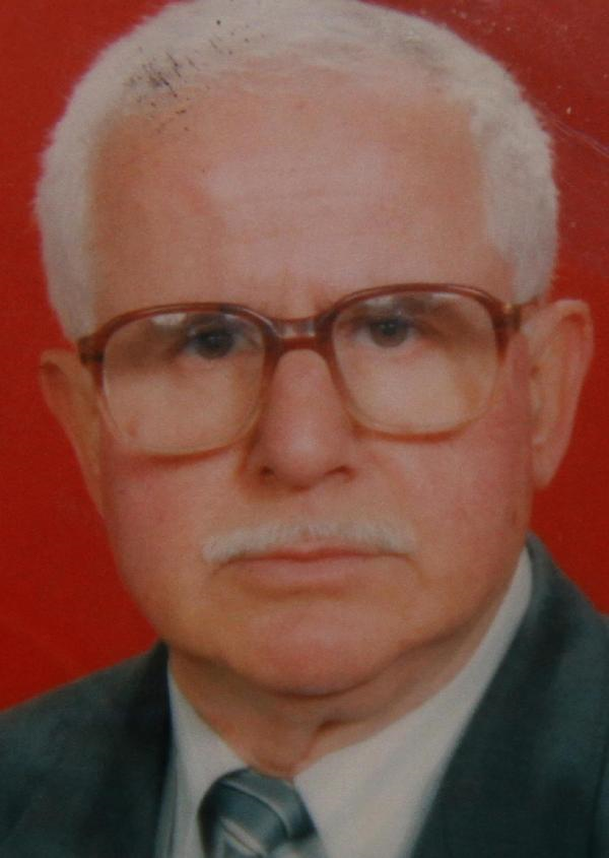 Hava Almak İçin Çıktığı Balkondan Düşüp Öldü