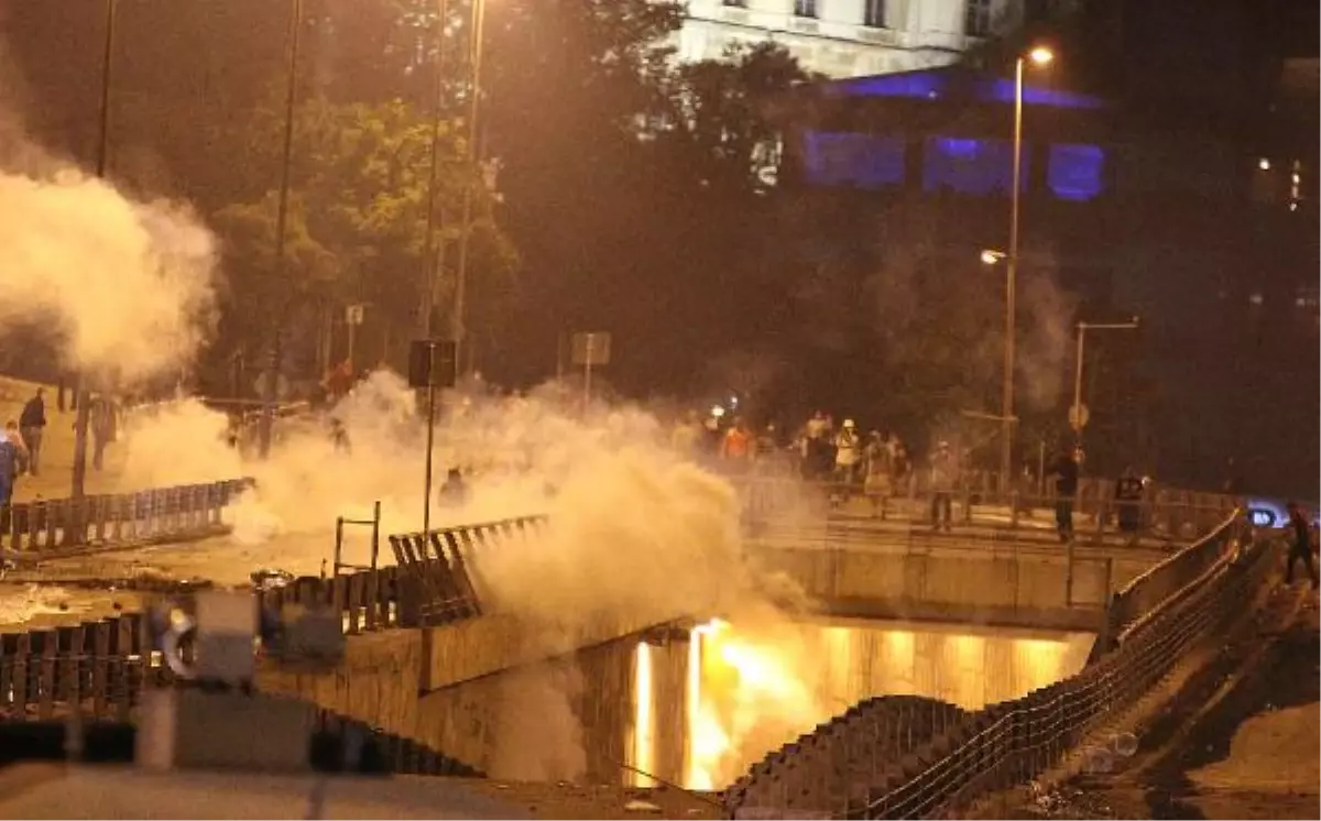 İstanbul\'da Çok Sayıda Eylemci Gözaltına Alındı