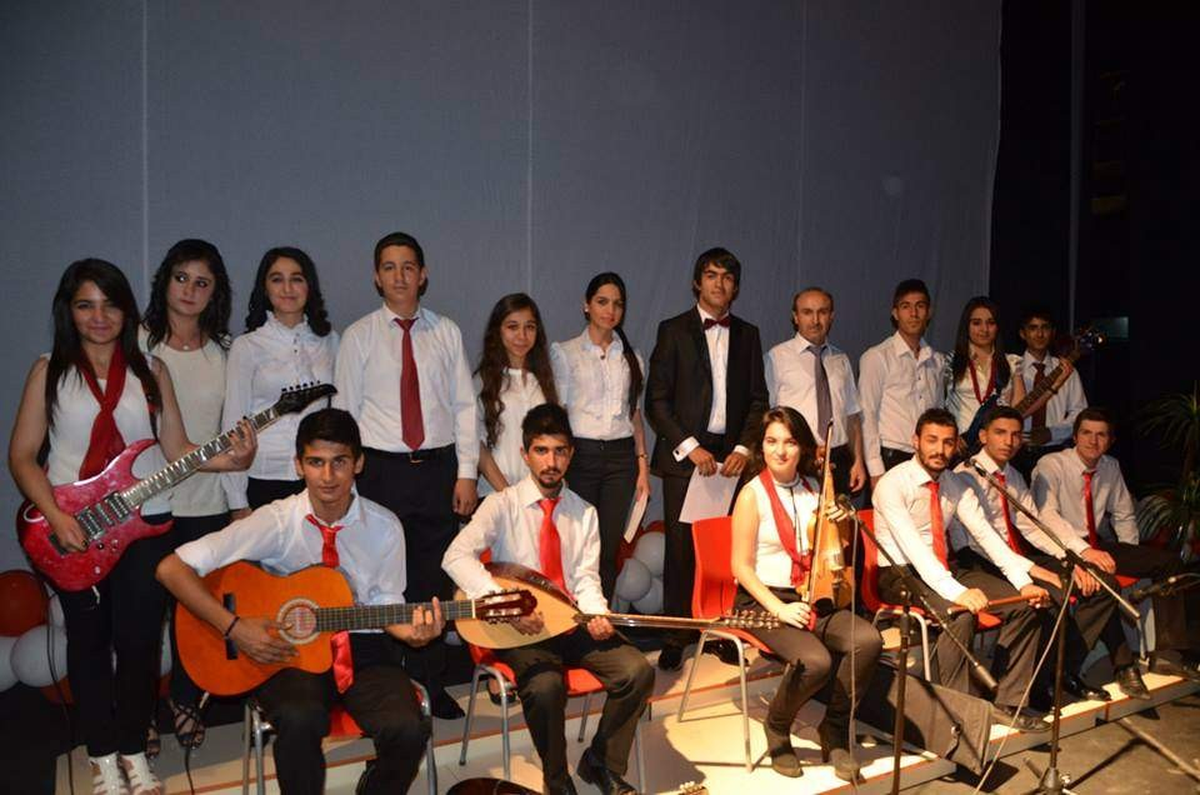 Kahta\'da Şiir ve Müzik Dinletisi Yapıldı