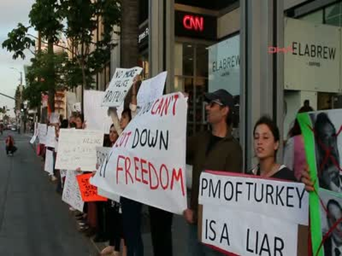 Los Angeles\'ta Yaşayan Türkler Kaosa Son Verilsin