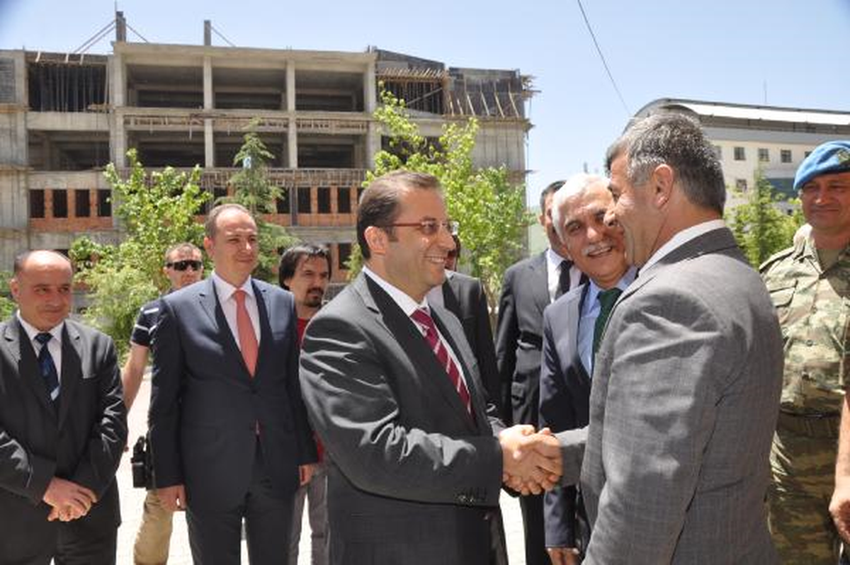 MGK Genel Sekreteri Türker Hakkari\'de