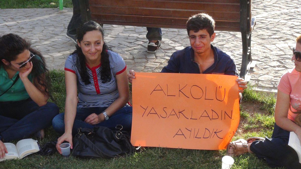 Öğretmenlerden Gezi Parkı Eylemi