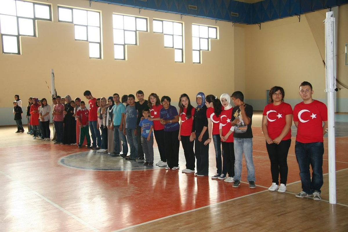Sungurlu\'da Gönüllü Öğretmenler Ödüllendirildi