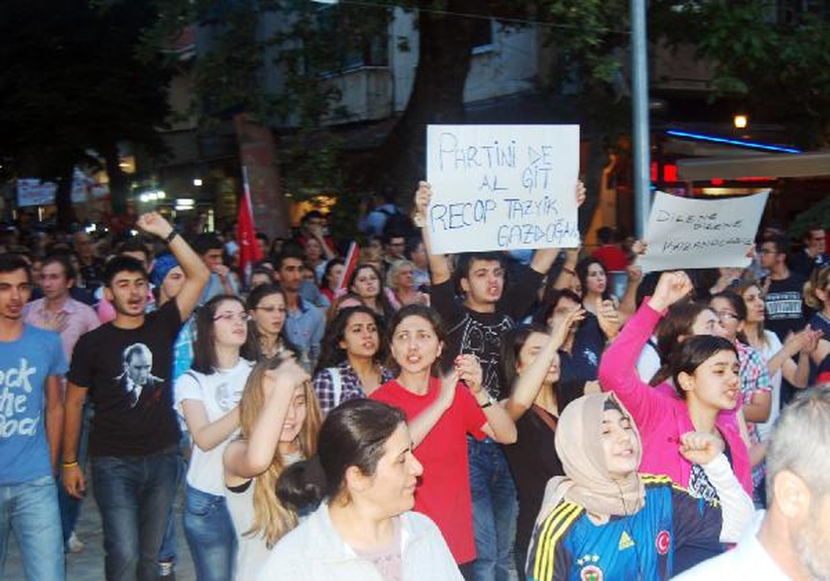 Taksim\'deki Eyleme Yalova\'dan Destek Sürüyor