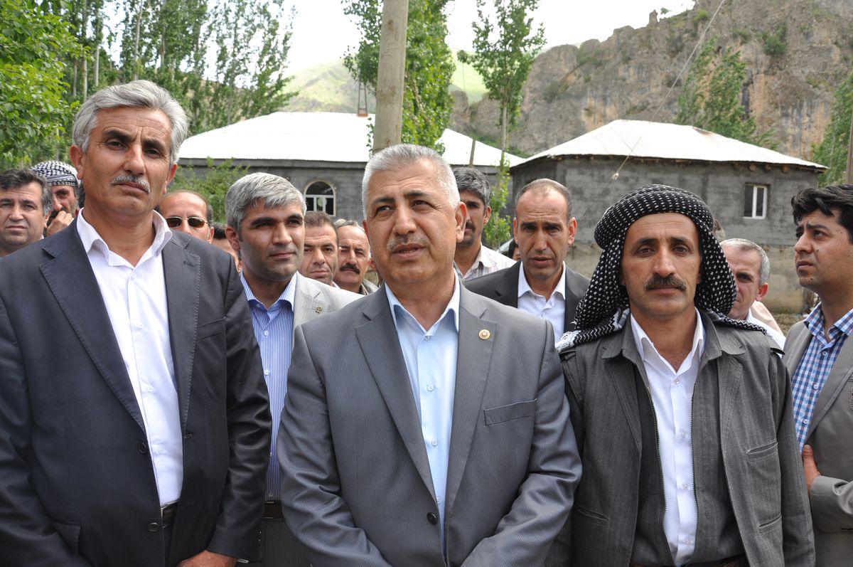 AK Parti\'li Dündar, Taziyeye Katıldı