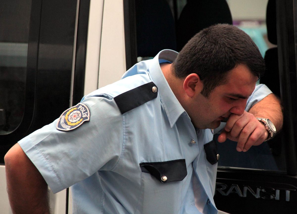 Bursa\'da Polislere Saldırı