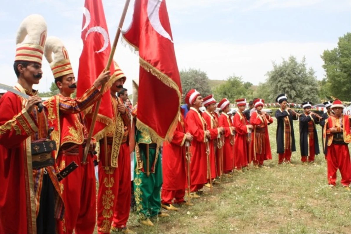 Doğanşehir\'de Mehter Takımı Kuruldu
