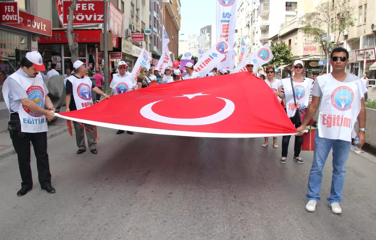 Eğitim-İş Üyesi Öğretmenler İş Bıraktı