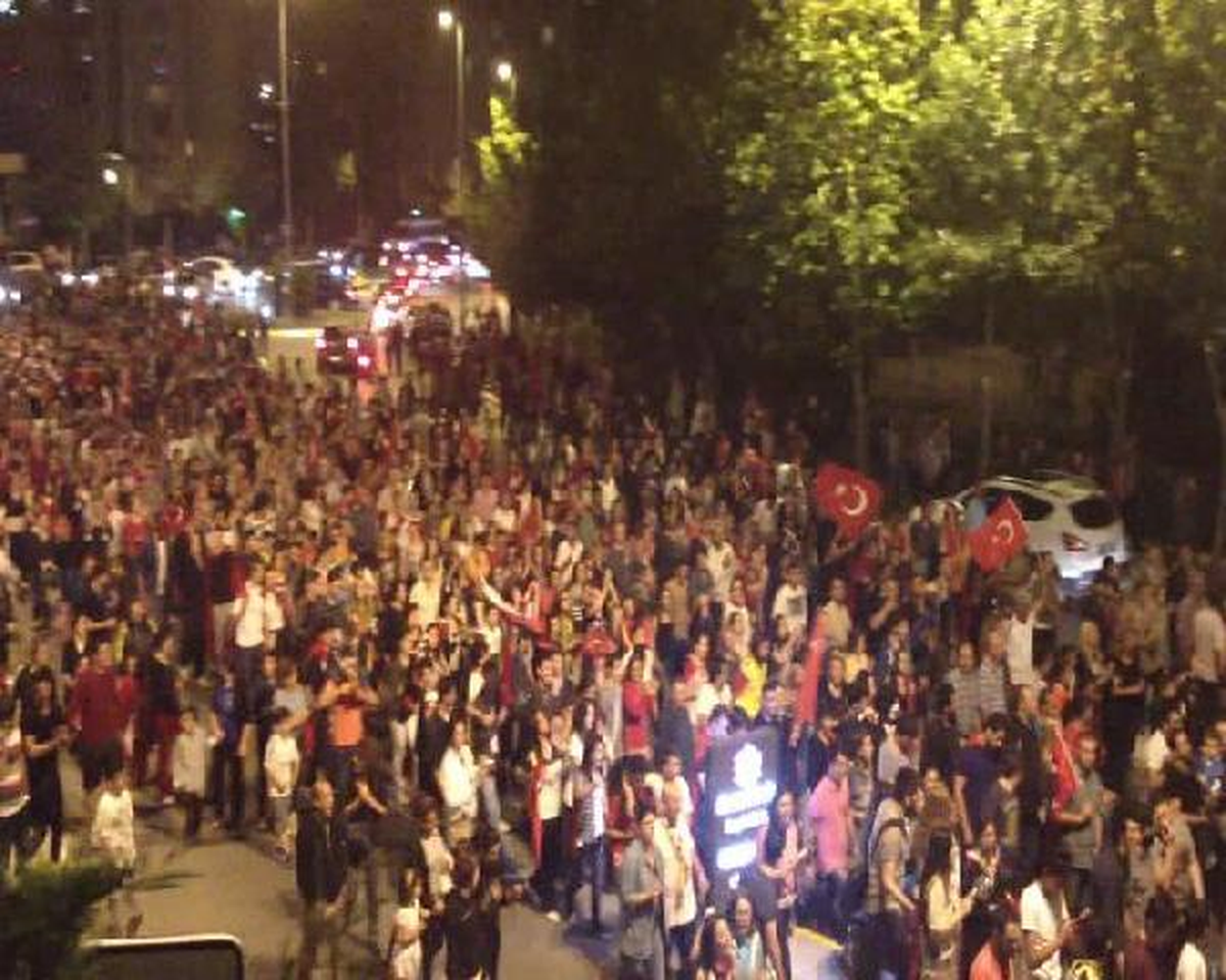 Halkalı\'da "Gezi Parkı" Yürüyüşü