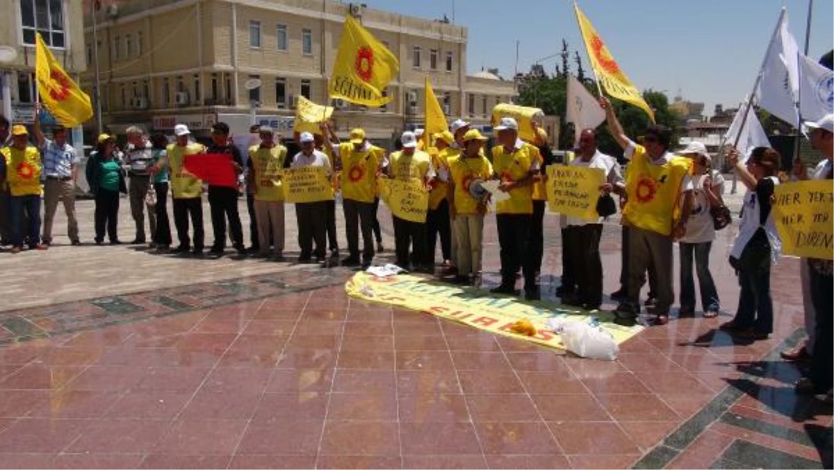 Kilis\'te Sendikalardan Gezi Parkı Protestosu