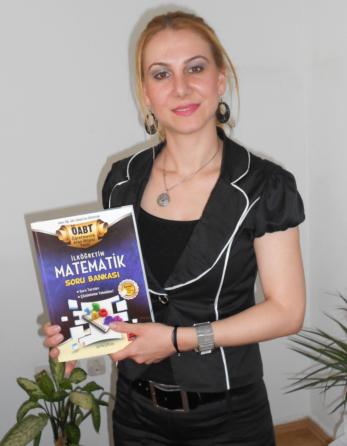 Matematik Öğretmeni Test Kitabı Hazırladı
